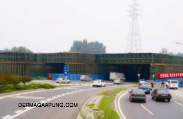 cast in situ Bailey bridge img2